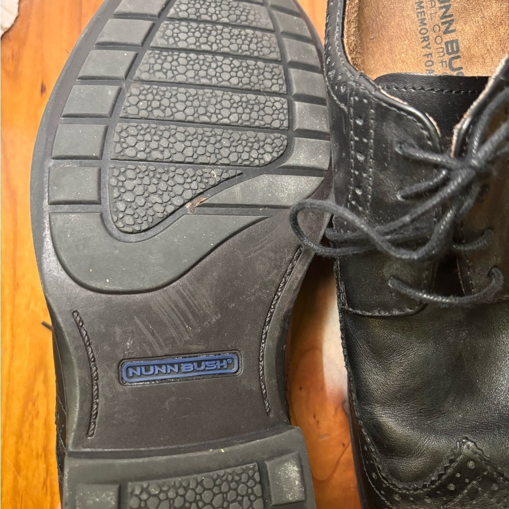 Nunn Bush Black Leather Brogue Oxfords - Picture 4 of 8